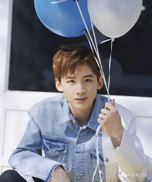 娱乐吃瓜君白敬亭