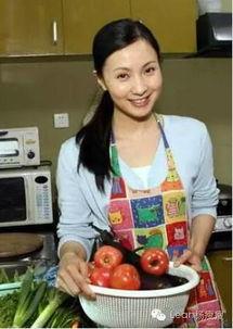 娱乐吃瓜酱小时候的保姆,娱乐吃瓜酱童年趣事